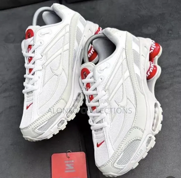 Supreme Nike Shox Tl · Photo 1