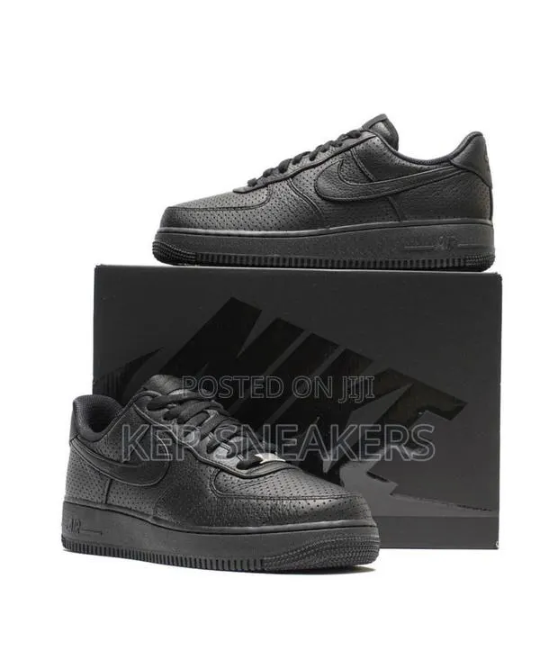 Nike Air Force 1 Low Sp 'Triple Black Perforated' · Photo 1