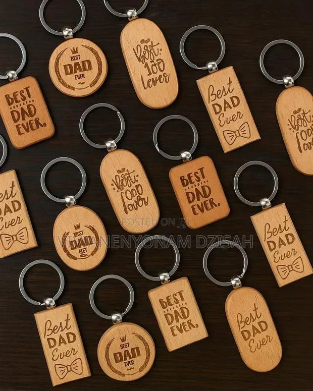 Bamboo Keyholder With Branding · Photo 1