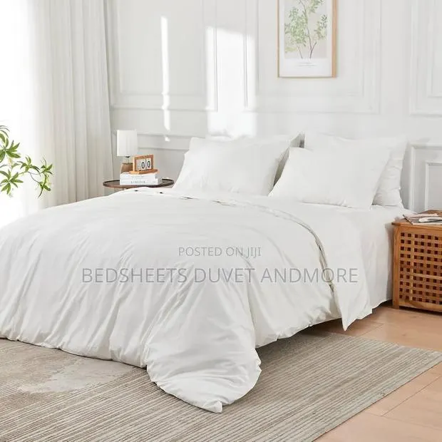 Ultra Soft Cotton White Duvet Cover Set · Photo 1