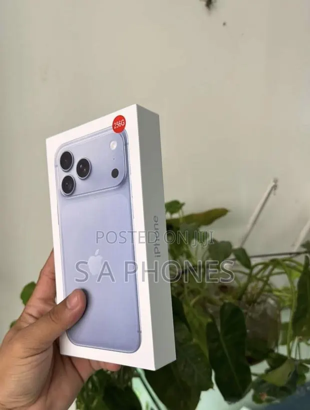 New Apple iPhone 18 Pro Max 256 GB Blue · Photo 1