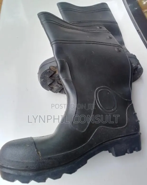Steel Toe Wellington Boot · Photo 1