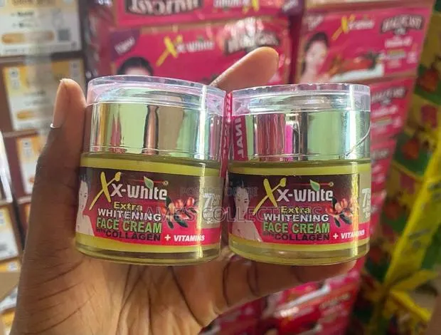Xx- White Extra Whitening Face Cream Collagen + Vitamin · Photo 1