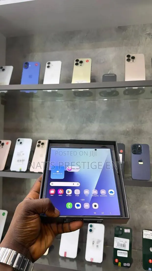 Samsung Galaxy Z Fold7 256 GB Blue · Photo 1