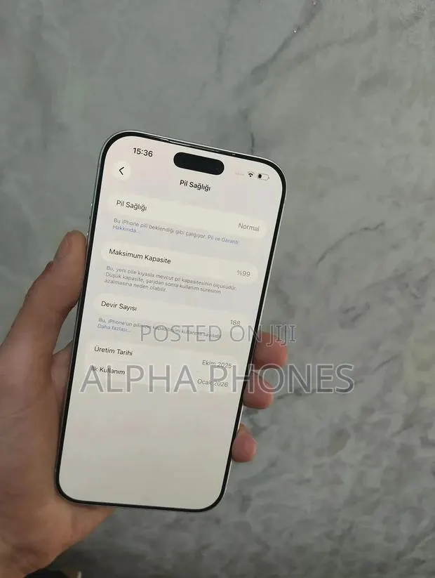 Apple iPhone 17 Pro Max 512 GB Silver · Photo 1