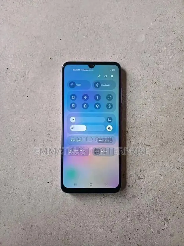 New Samsung Galaxy A05s 128 GB Silver · Photo 1