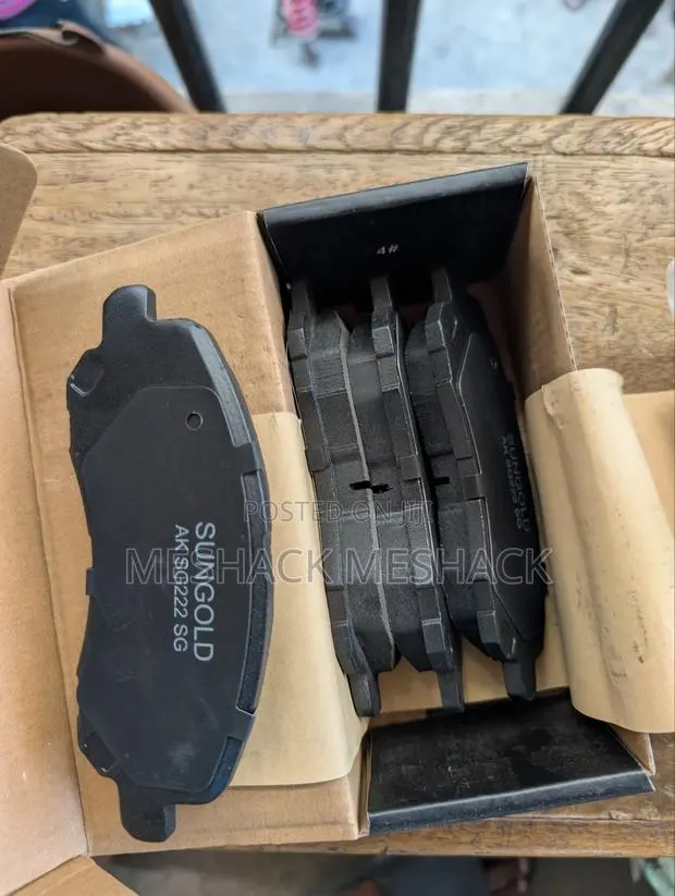 Dodge Caliber Front Brake Pads · Photo 1