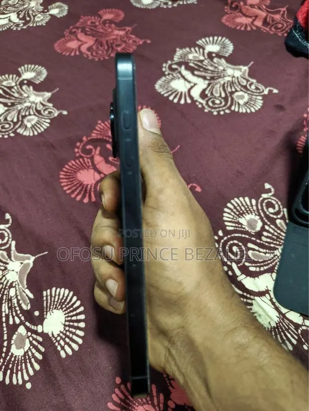 Apple iPhone 16 Pro Max 512 GB Black · Photo 1
