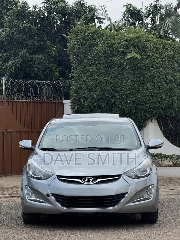 Hyundai Elantra SE Sedan FWD (1.8L 4cyl 6M) 2016 Gray · Photo 1