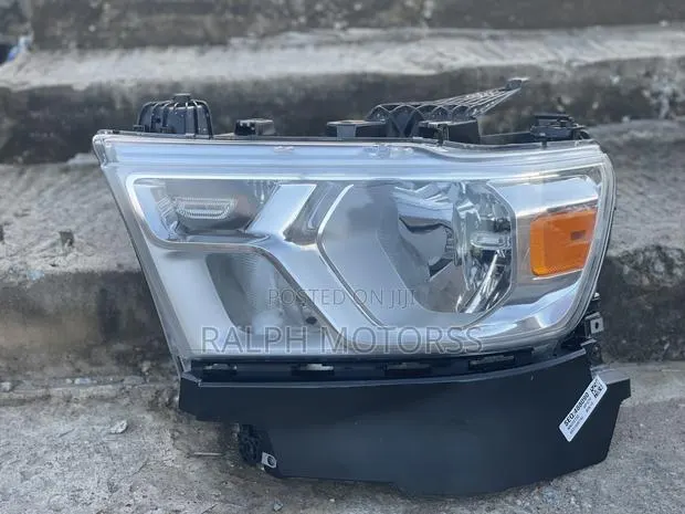 Dodge Ram 1500 2020-22 Model Headlight Pair · Photo 1