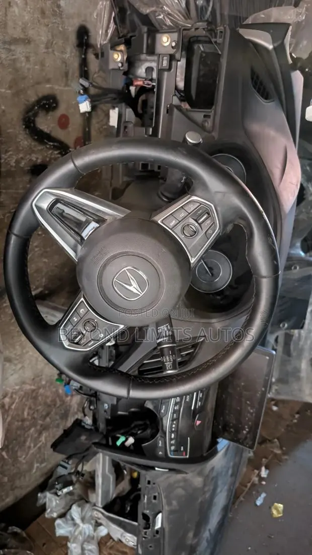 Acura RDX 2018,2019,2020,2021,2022 Complete Steering Wheel With Airbag · Photo 1