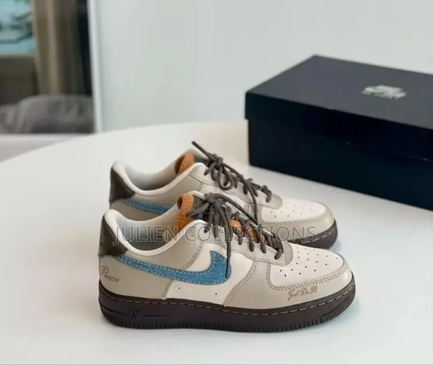 Nike Air Force Cream Brown and Blue · Photo 1