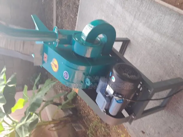 Universal Hammer Mill · Photo 1