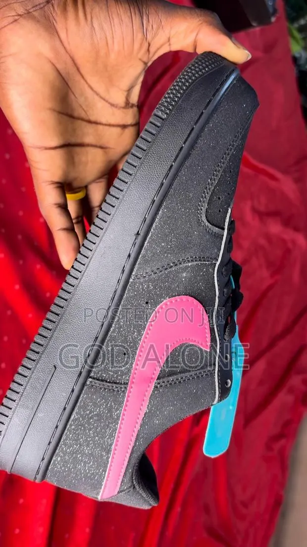 Nike Airforce 1 Low · Photo 1