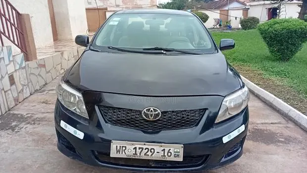Toyota Corolla 2010 Black · Photo 1