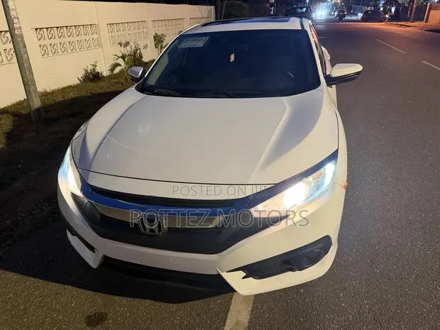 Honda Civic EX 4dr Sedan (2.0L 4cyl) 2017 White · Photo 1