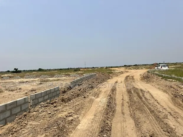 Luxury Serviced Plot -Bueko