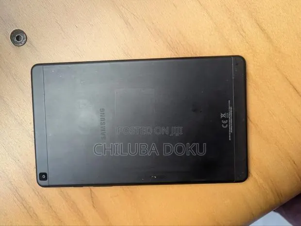 Samsung Galaxy A8 32 GB Black · Photo 1