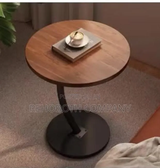 Wooden - Mode Side Table · Photo 1