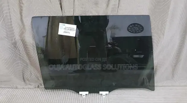 Toyota Grand Highlander Rear Right Door Glass Available · Photo 1