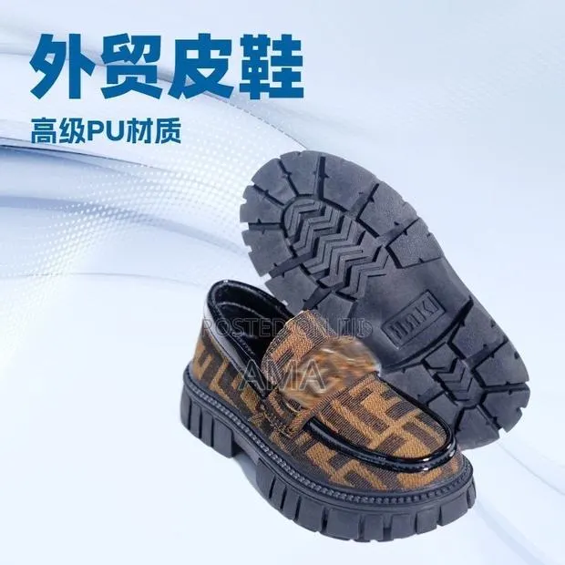 Kid Shoes Available for Sale · Photo 3