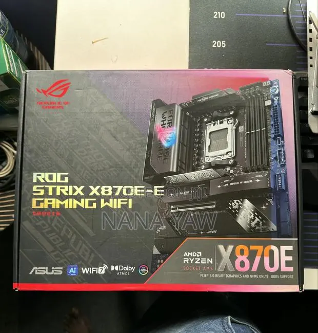ASUS Rog Strix X870e-E Gaming Wifi · Photo 1
