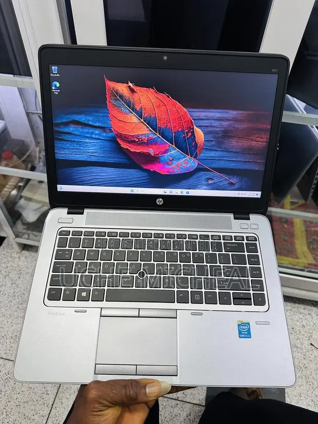 Laptop HP EliteBook 840 G2 8GB Intel Core i5 SSD 256GB · Photo 1