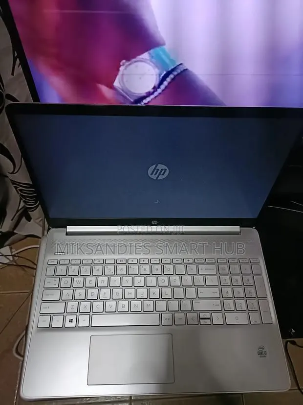 Laptop HP 8GB Intel Core i3 SSD 128GB · Photo 1