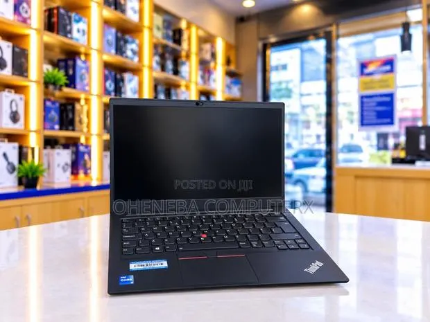Laptop Lenovo ThinkPad E14 Gen 2 16GB Intel Core i5 SSD 256GB · Photo 1
