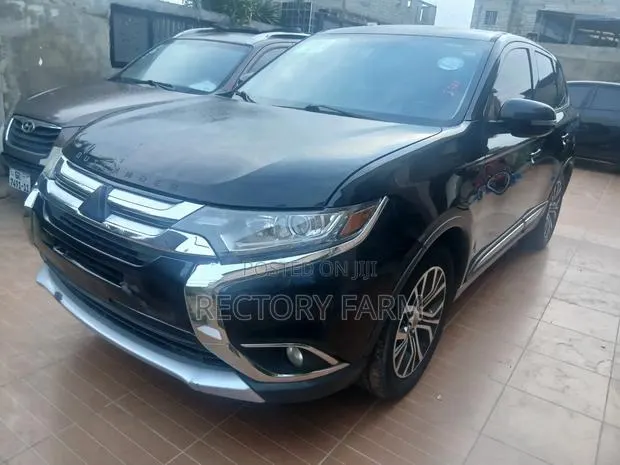 Mitsubishi Outlander 2018 Black · Photo 1