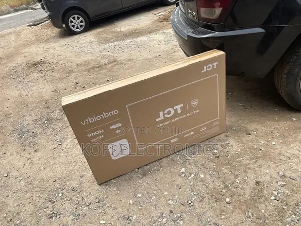 TCL Visionedge 43” Qled Android Tv · Photo 1