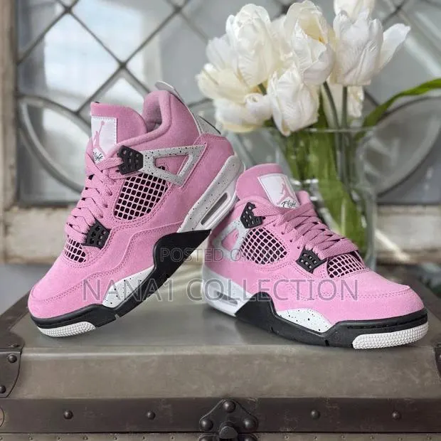 Air Jordan 4 Retro Orchid Sneakers · Photo 1