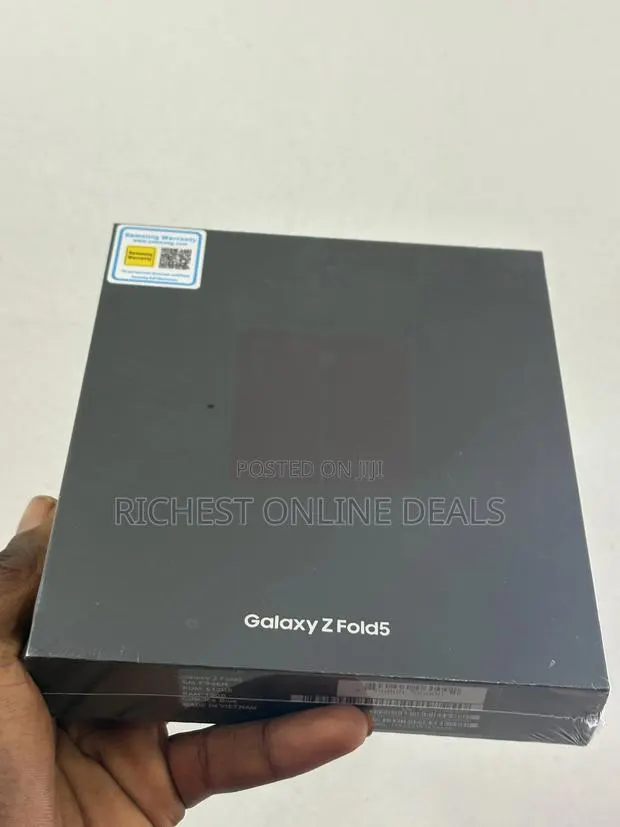 New Samsung Galaxy Z Fold 5 512 GB Blue · Photo 1