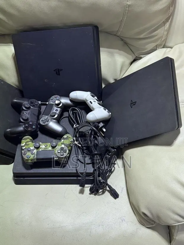 Ps4 Slim 1TB Jailbreak With Solid 15 Games Fc 27 Heat Mk 11 and More · Photo 7
