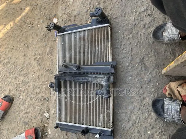 Radiator Tanks Replacement · Photo 1