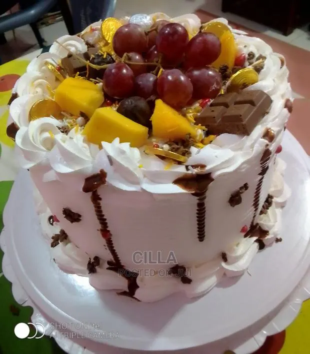 Rich Whipped Cream Cakes · Photo 1