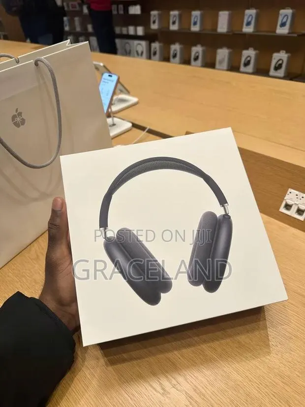 This Is Original Apple Airpods Max Headset a Wireless Good · Photo 1