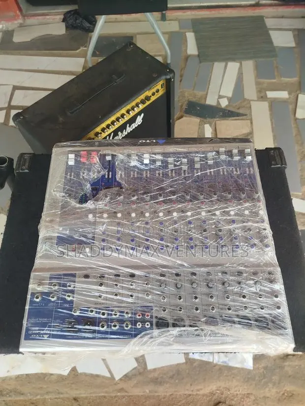 Alto Amx 220 Fx USB Mixing Console · Photo 1