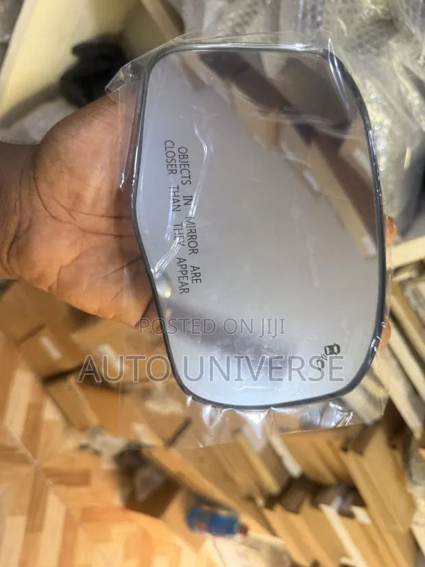 Honda CRV 2023 to 2025 Mirror Glass · Photo 1