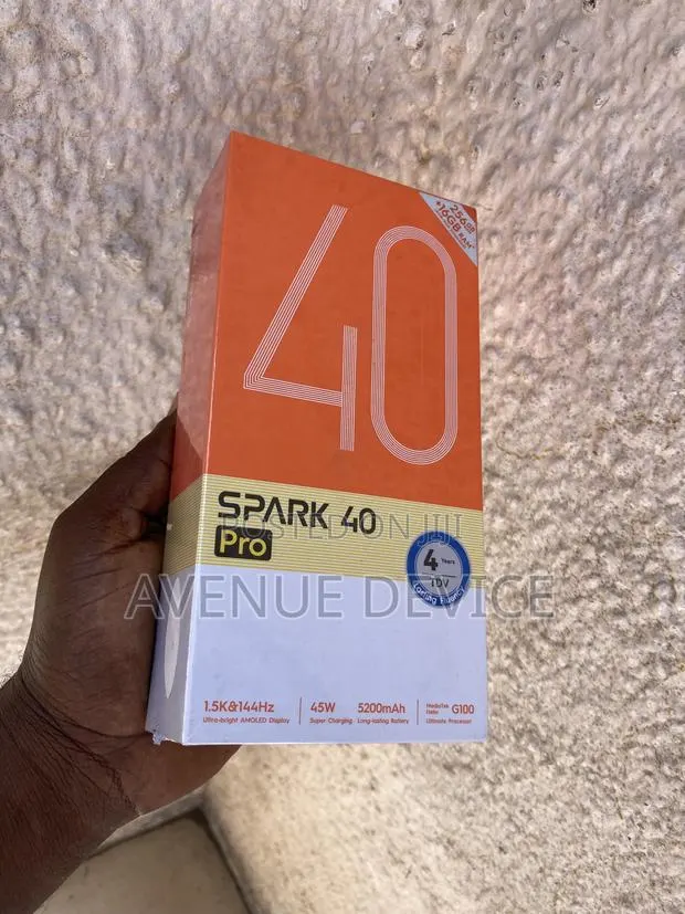 New Tecno Spark 40 Pro 256 GB White · Photo 1