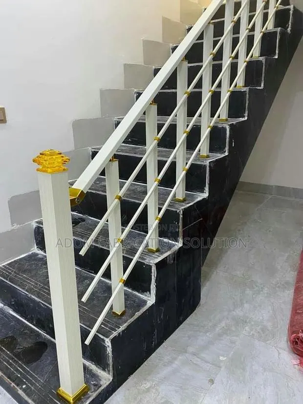 Premium Steps Barrister & Staircase Railing - Modern Designs · Photo 1