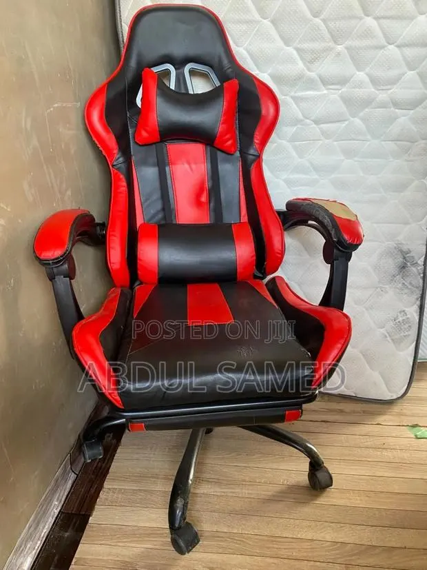 Gaming Chair · Photo 1