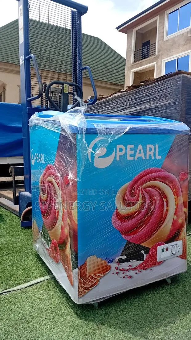 Pearl Ice Cream Freezer – Spacious Glass Display · Photo 1