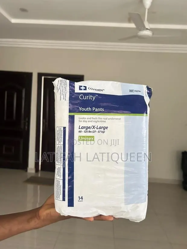 Curity Youth Pants Diapers · Photo 1