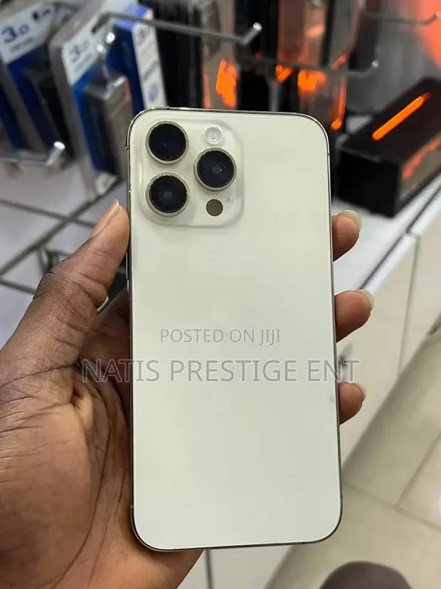 Apple iPhone 14 Pro Max 256 GB Gold · Photo 1