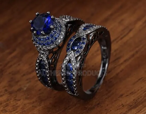 Luxury Vintage Zirconia Classic Wedding Ring · Photo 1