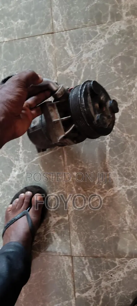 Nissan AC Compressor Motor · Photo 1