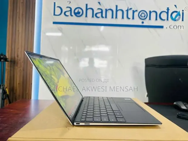 Laptop Dell XPS 13 8GB Intel Core i7 SSD 256GB · Photo 1