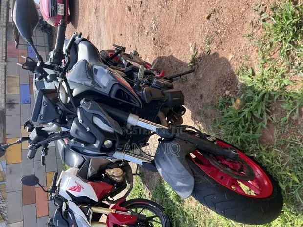 Yamaha 2024 Gray · Photo 1