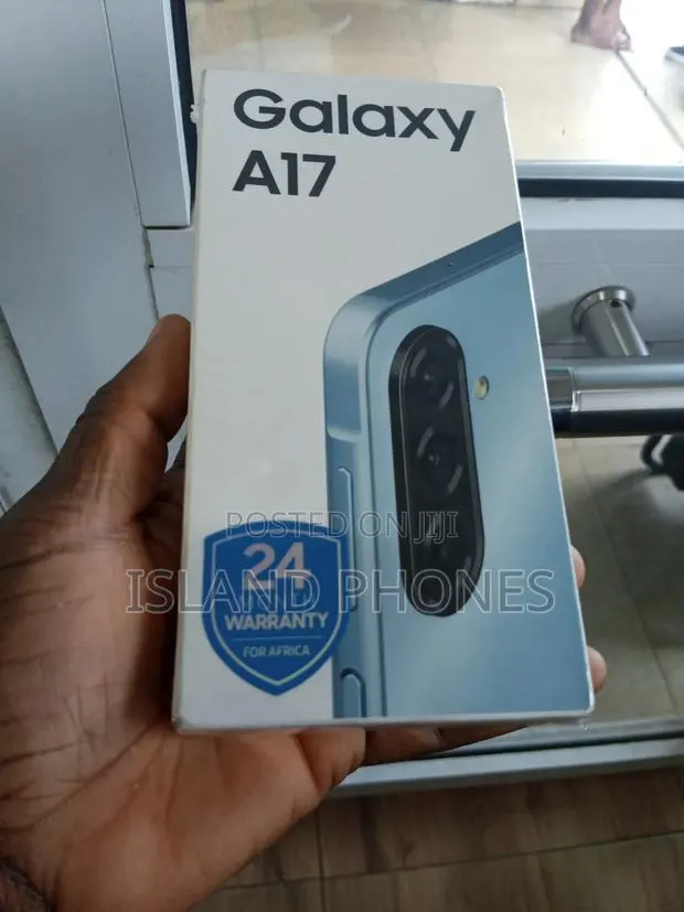 New Samsung Galaxy A17 128 GB Black · Photo 1